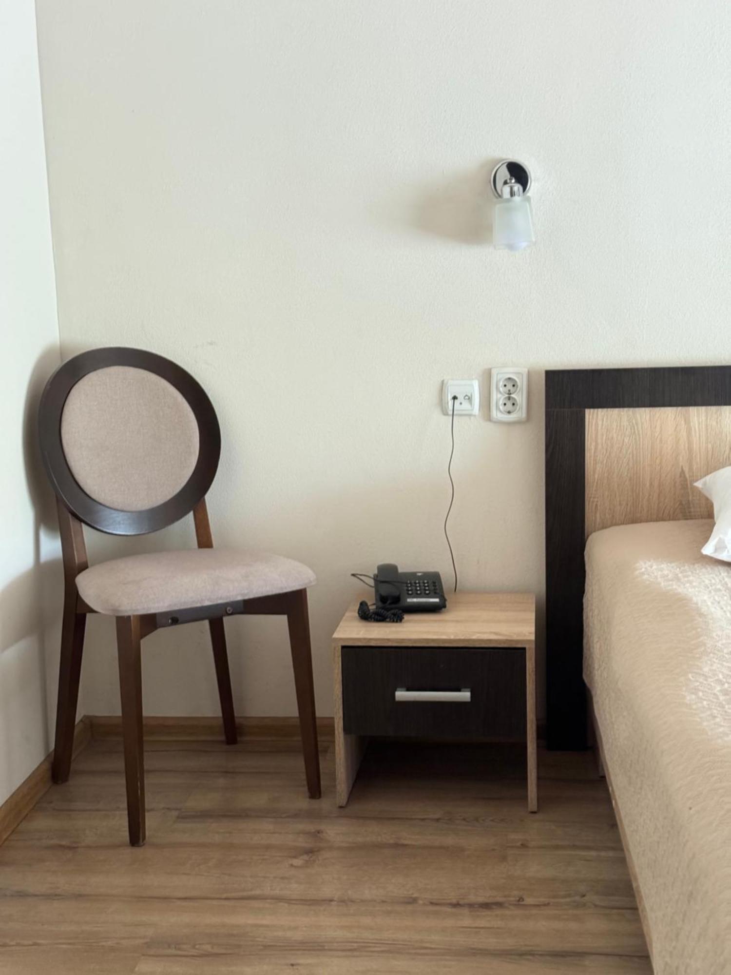 Hotel Орк "Блісс" Rivne Camera foto
